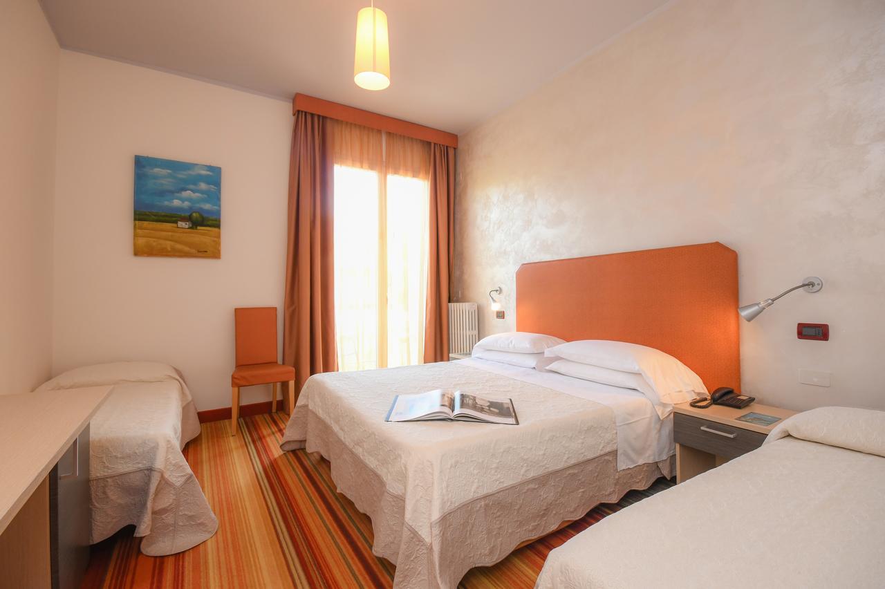 Hotel Suisse Sirmione Luaran gambar